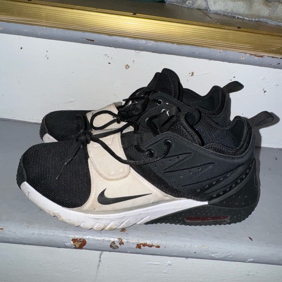 Nike Other - Black and white Nikes with strap mens size 9.5